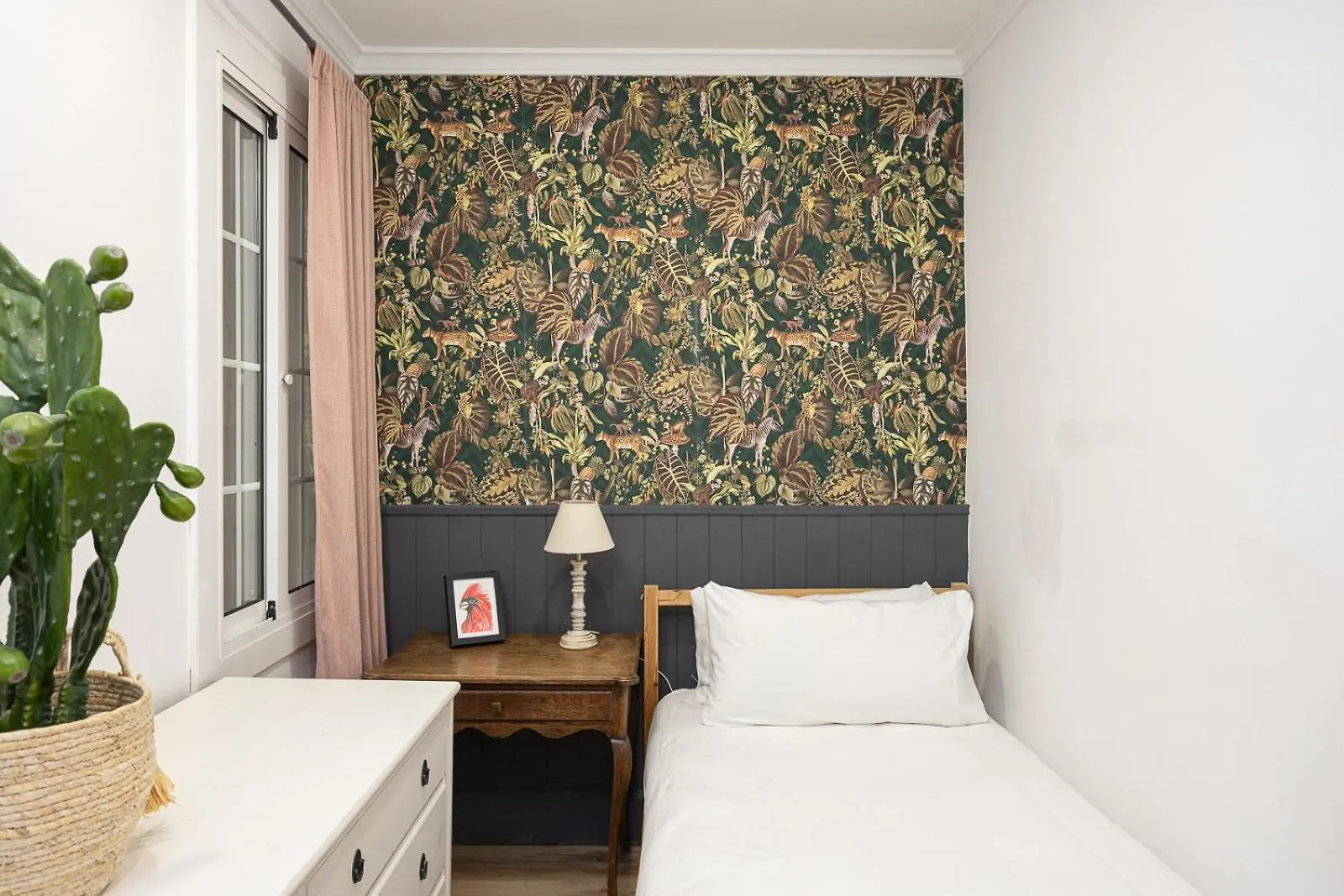 Vintage 3 Bdr Apartment Esplugues de Llobregat